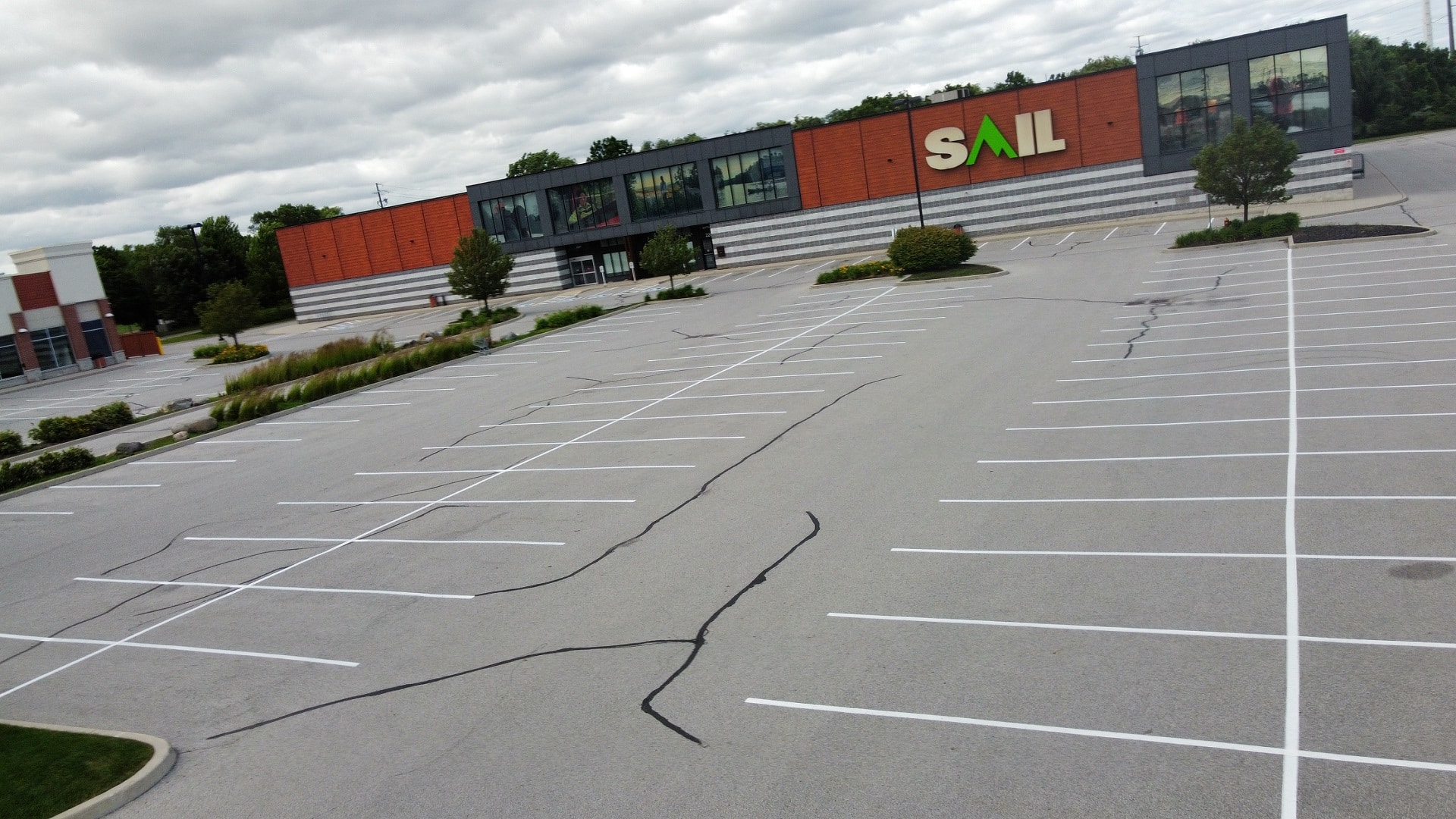 Canadian Asphalt Maintenance Revives a Burlington Parking Lot